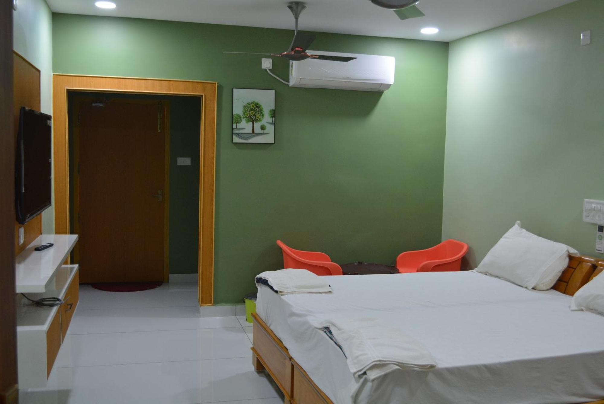 Yanam Resorts エクステリア 写真
