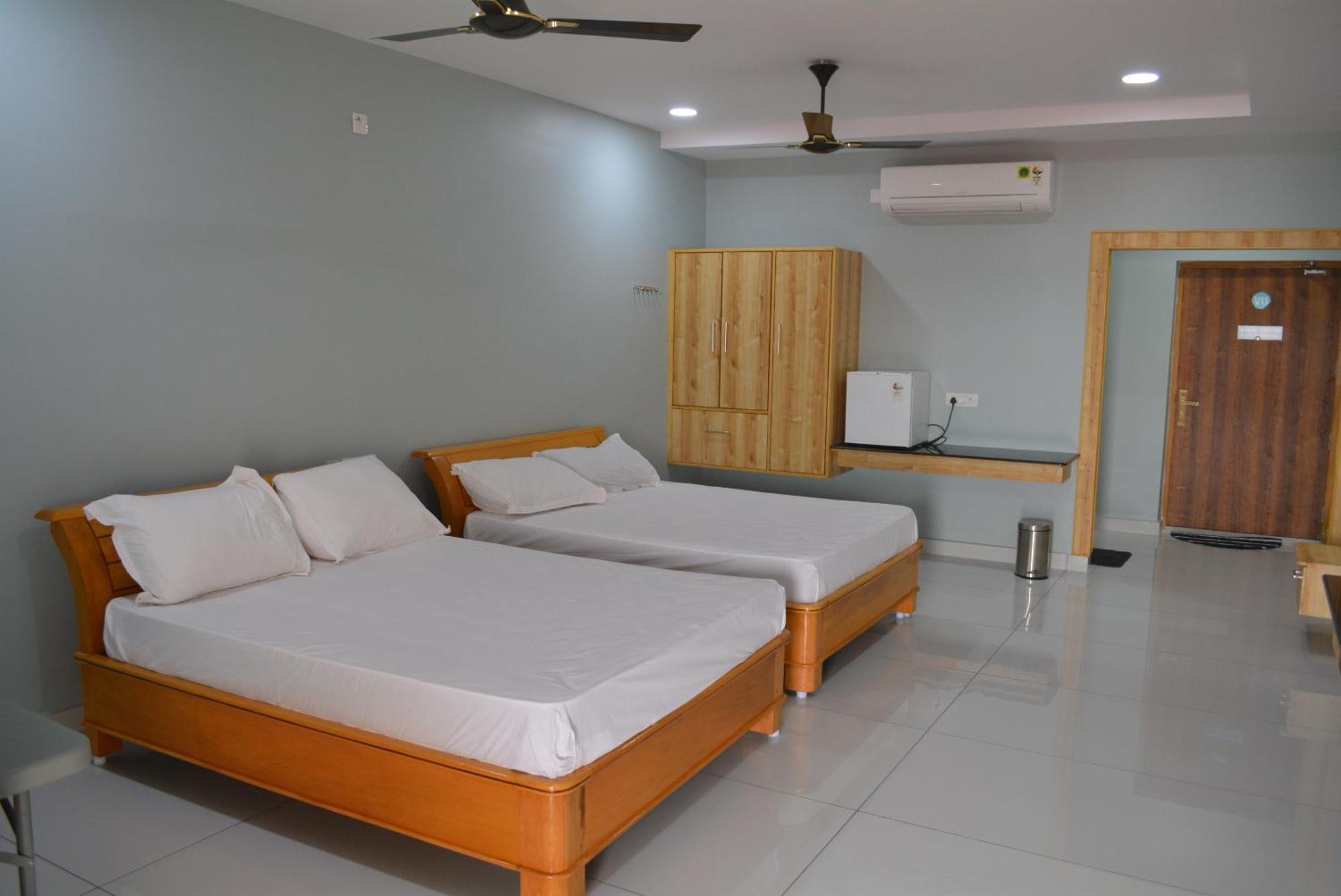Yanam Resorts エクステリア 写真