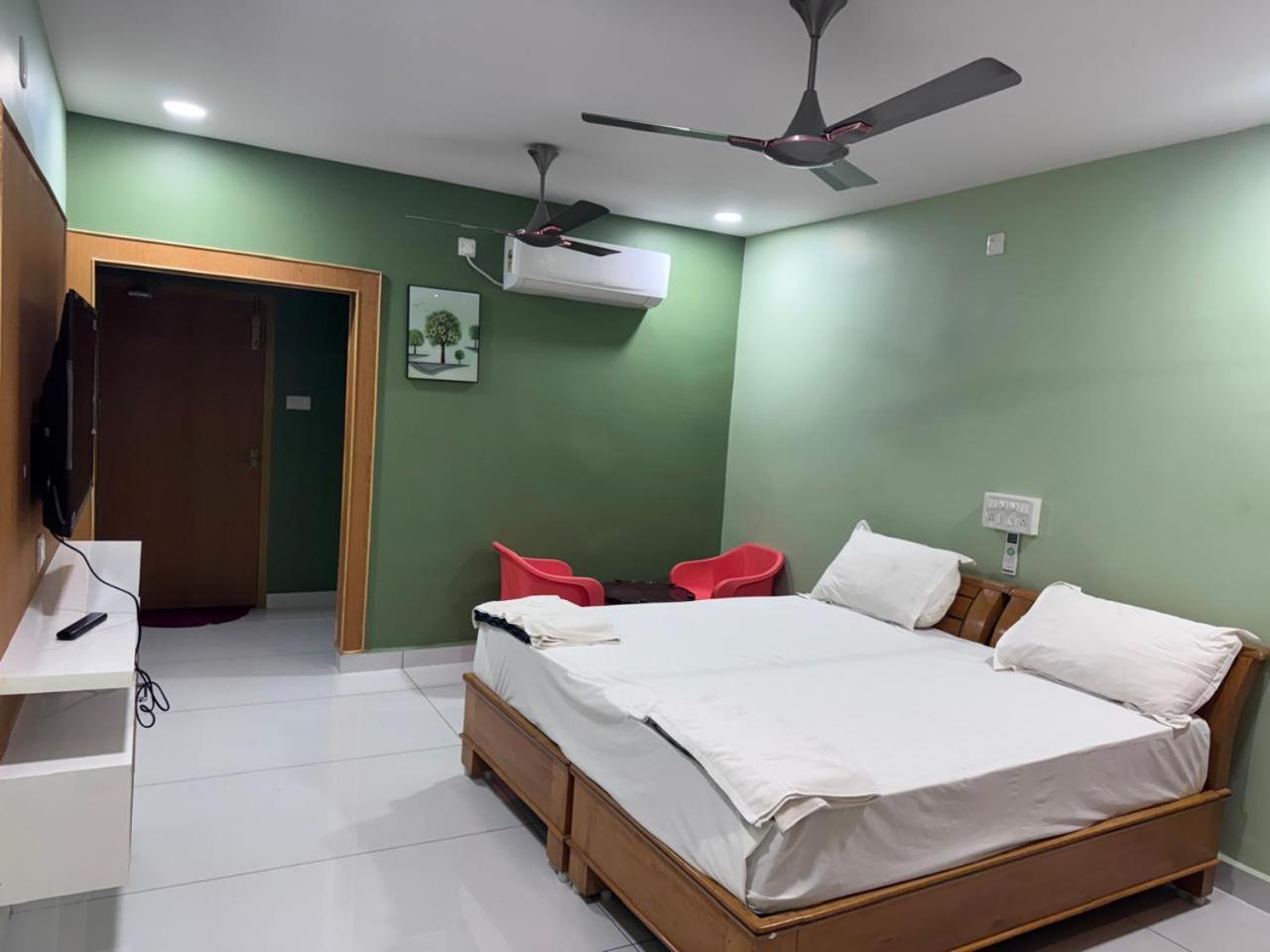 Yanam Resorts エクステリア 写真